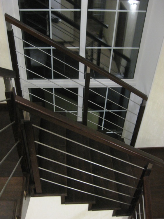 Лестница металлическая второго этажа в доме - Лестницы Воронеж